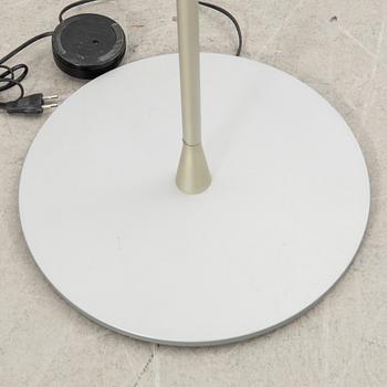 Jasper Morrison, golvlampa, "Glo-ball" för Flos, 2000-tal.