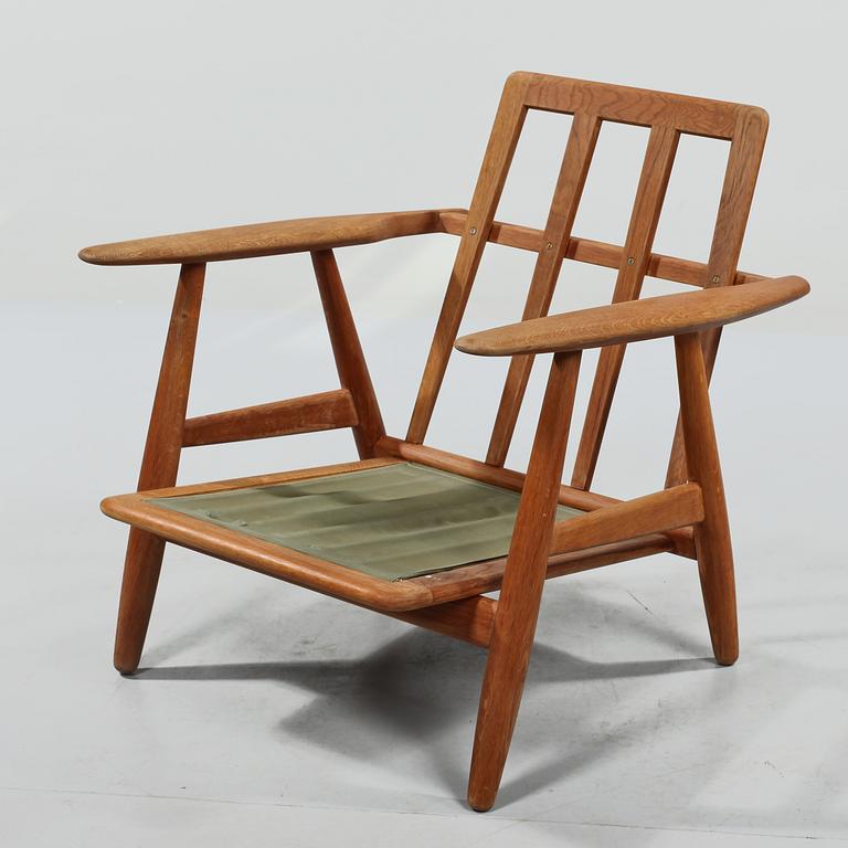 FÅTÖLJ, "GE 240/Cigarren", Hans J Wegner, 1900-talets tredje kvartal.