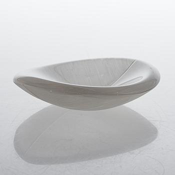 Tapio Wirkkala, A '3337' glass bowl, signed Tapio Wirkkala 3337.