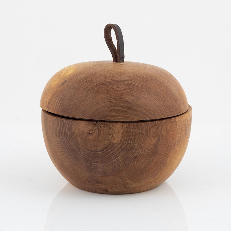 Magnus Ek, skål med lock, för Oaxen Krog, 2020.