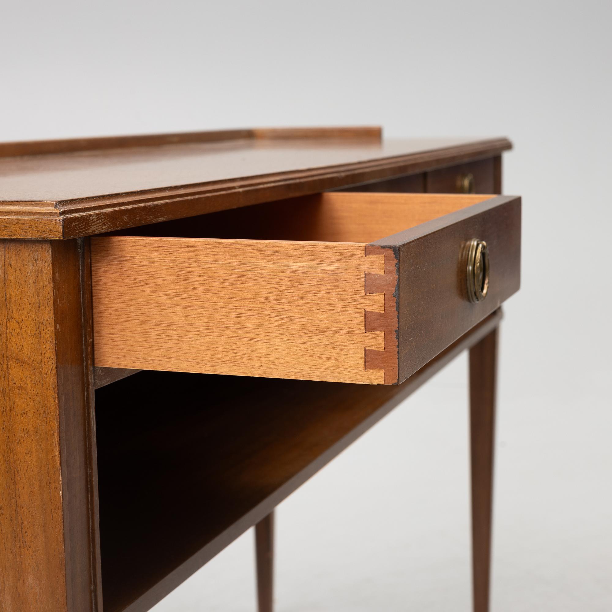 Sideboard, 1900-talets andra hälft.