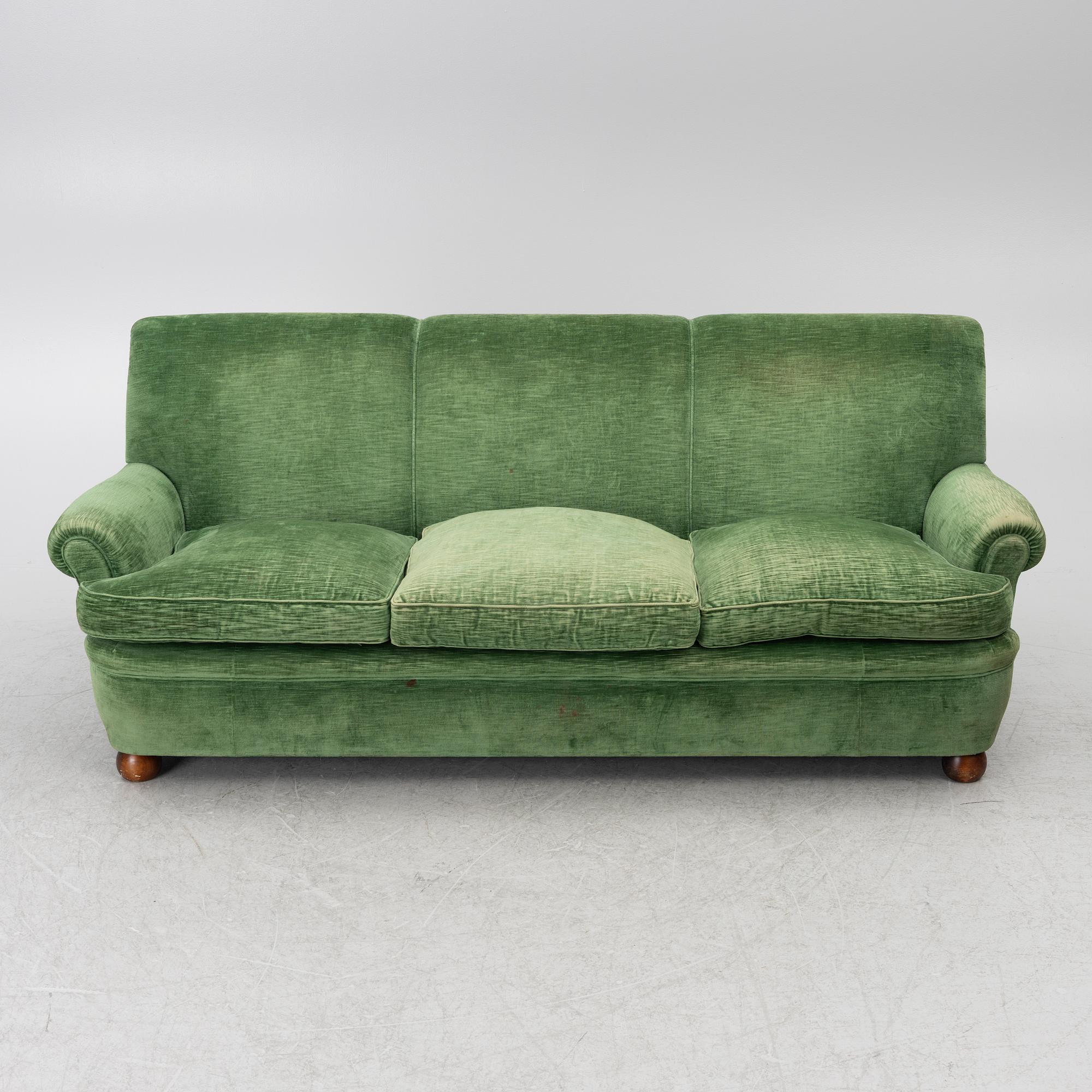 Josef Frank, a model 703  sofa, Firma Svenskt Tenn.