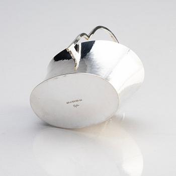 Gunnar Cyrén, a silver suger-bowl with handle, Gävle 1989.