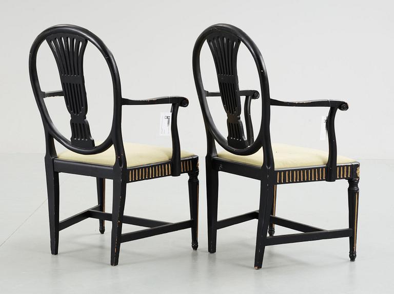 KARMSTOLAR, ett par, gustaviansk stil. 1800-tal.