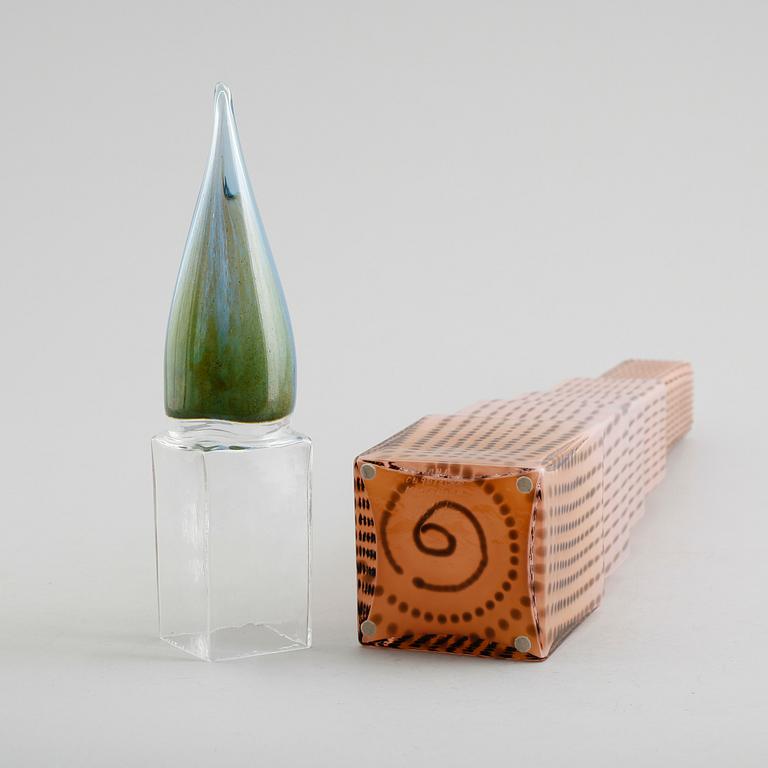VATTENKARAFF, glas, "Metropolis", Bertil Vallien, Kosta Boda.