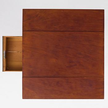 A Late gustavian mahogny table.