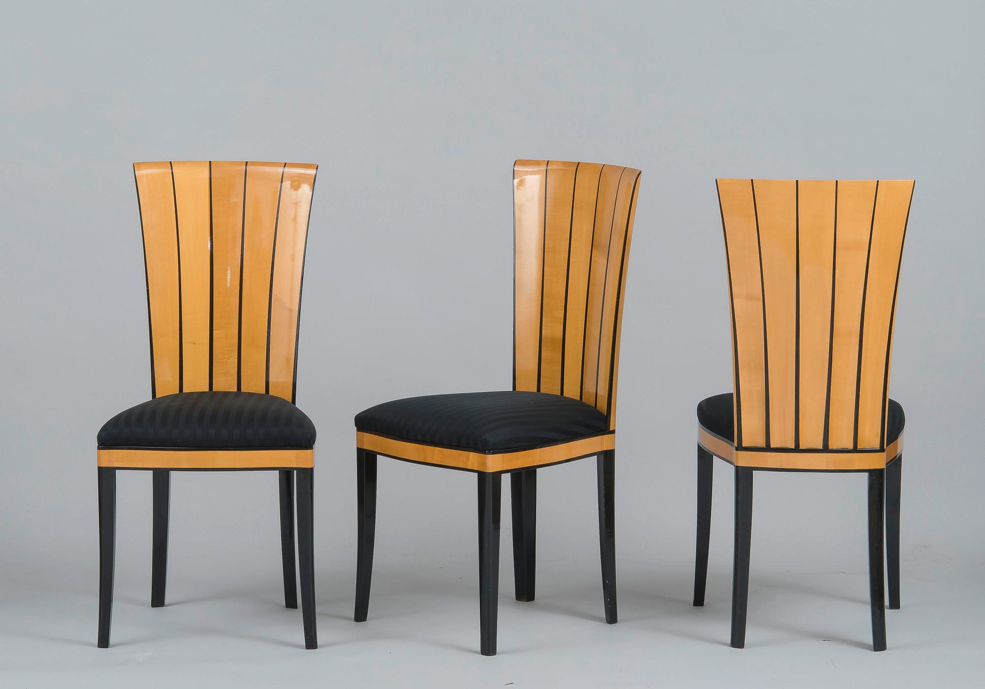 Eliel Saarinen, RUOKASALIN TUOLEJA, 10 KPL. JA RUOKAPÖYTÄ.