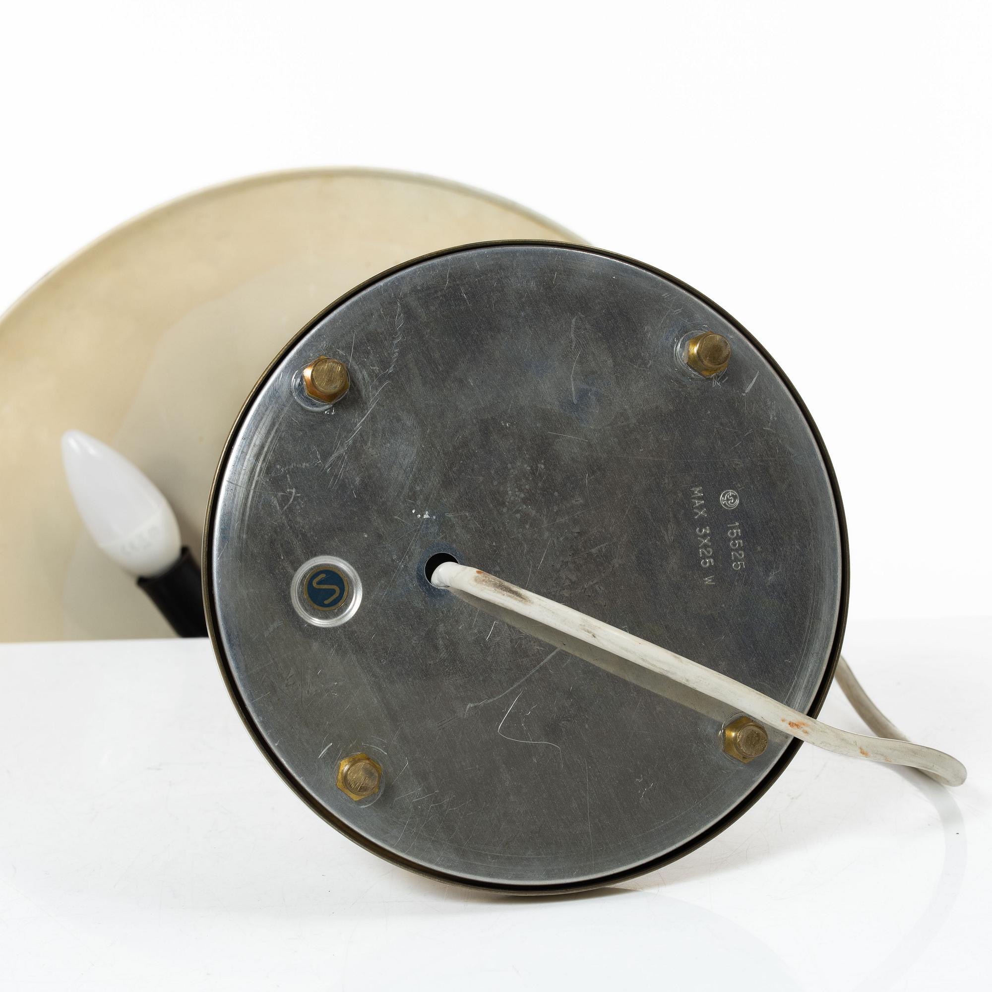 Harald Notini, a table lamp model "15525", Arvid Böhlmarks Lampfabrik, Stockholm, 1950s.