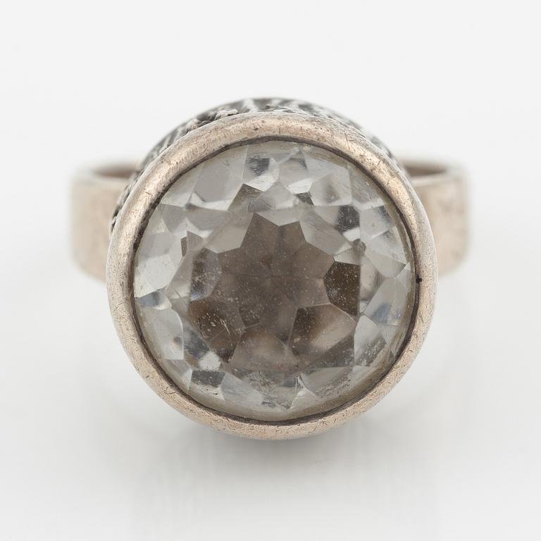 Ring, silver with rock crystal.