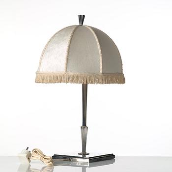 Elis Bergh, probably, a silver plated Swedish Grace table light for CG Hallberg, Stockholm 1920-30's.