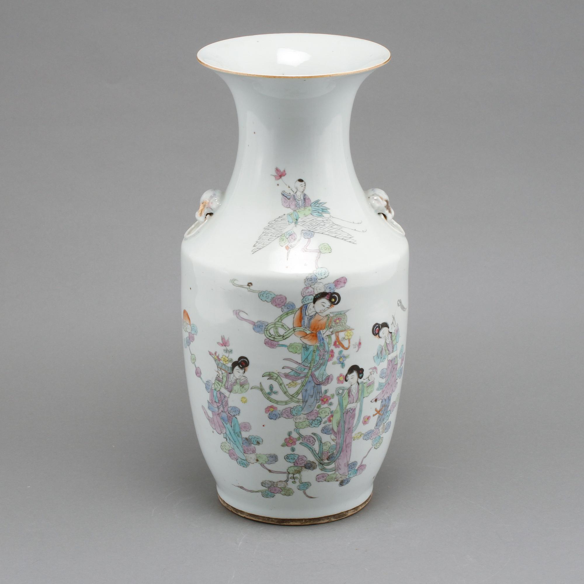 GOLVURNA, porslin, Kina, 1800-tal.