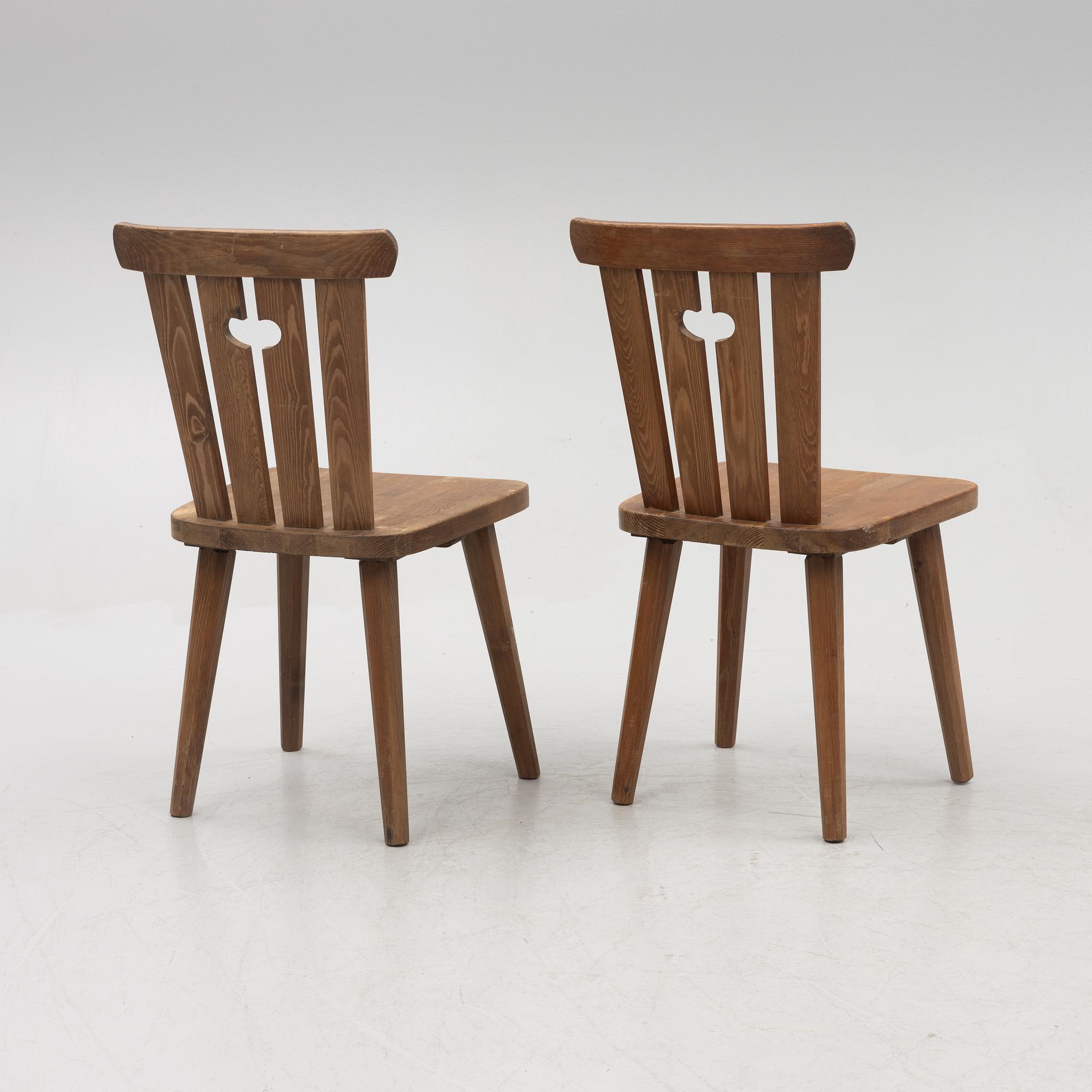 Göran Malmvall, dining table with 4 chairs, Svensk Fur, second half of the 20th century.