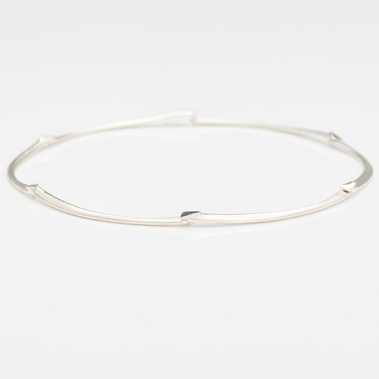 ZOLTAN POPOVITS, A stelring silver necklace "Acturus" and bracelet "Agena". Lapponia 2012.