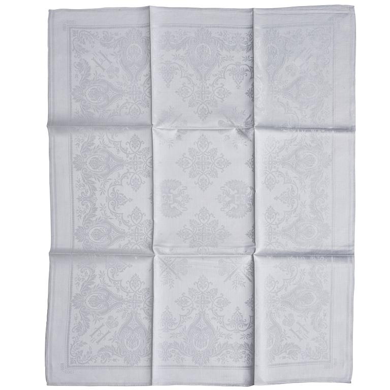 NAPKINS, 6 pieces. Linen damask. Russia, woven a crowned Russian N II (tsar Nikolaj II) and 1909-1910.