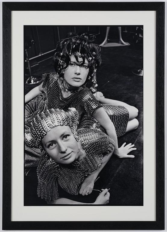 Carl Johan De Geer, "Marie-Louise Ekman och Gunilla Axén i Paco Rabanne, Paris 1967".