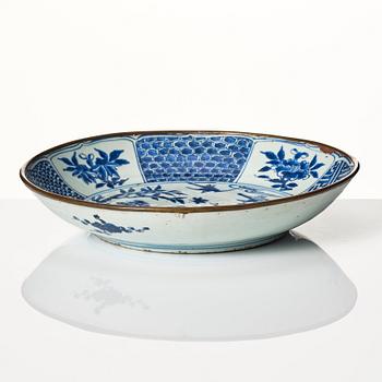 A blue and white dish, Qing dynasty, 18th Century.