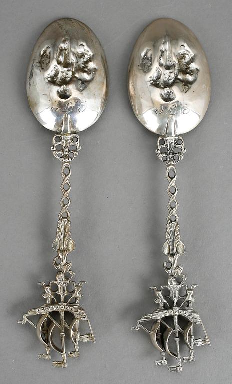 FAT, 3 + 2 st, UPPLÄGGNINGSSKEDAR, ett par samt KAFFESKEDAR, 23 + 18 st, silver 835. Total vikt ca 835 g.