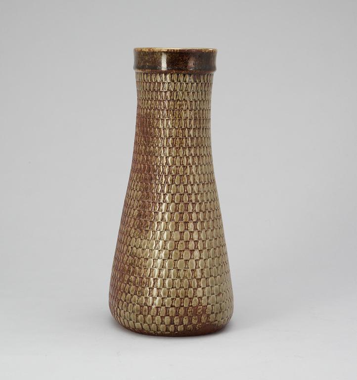 A Stig Lindberg stoneware vase, Gustavsberg Studio 1966.