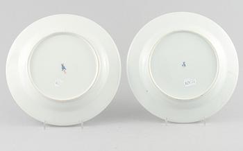 TALLRIKAR, ett par, Meissen, omkring sekelskiftet 1900.