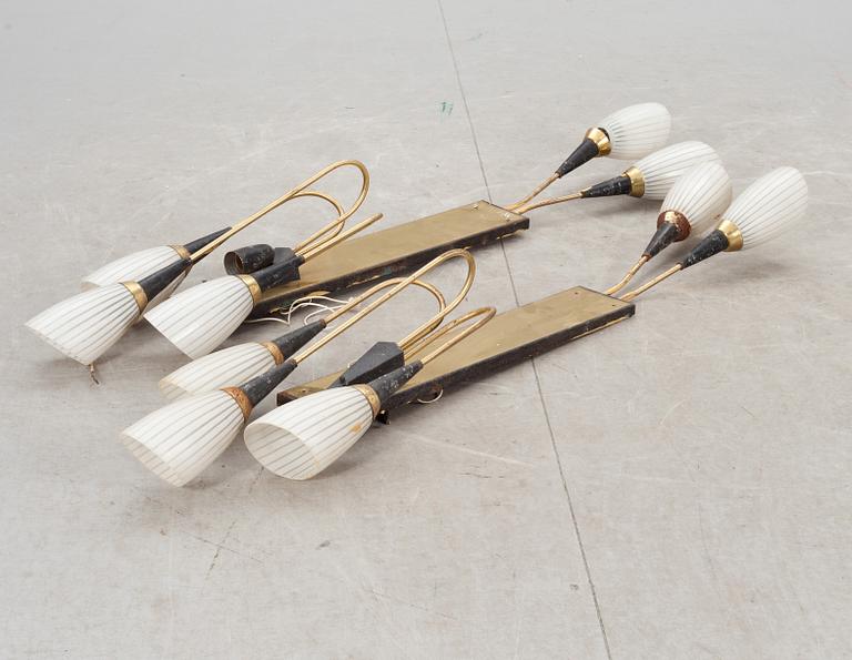 VÄGGLAMPOR, ett par, 1900-talets mitt.