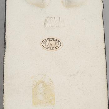 Lisa Larson, väggreliefer, 3 st, ur serien "Biskopar", Gustavsberg 1963-1969.