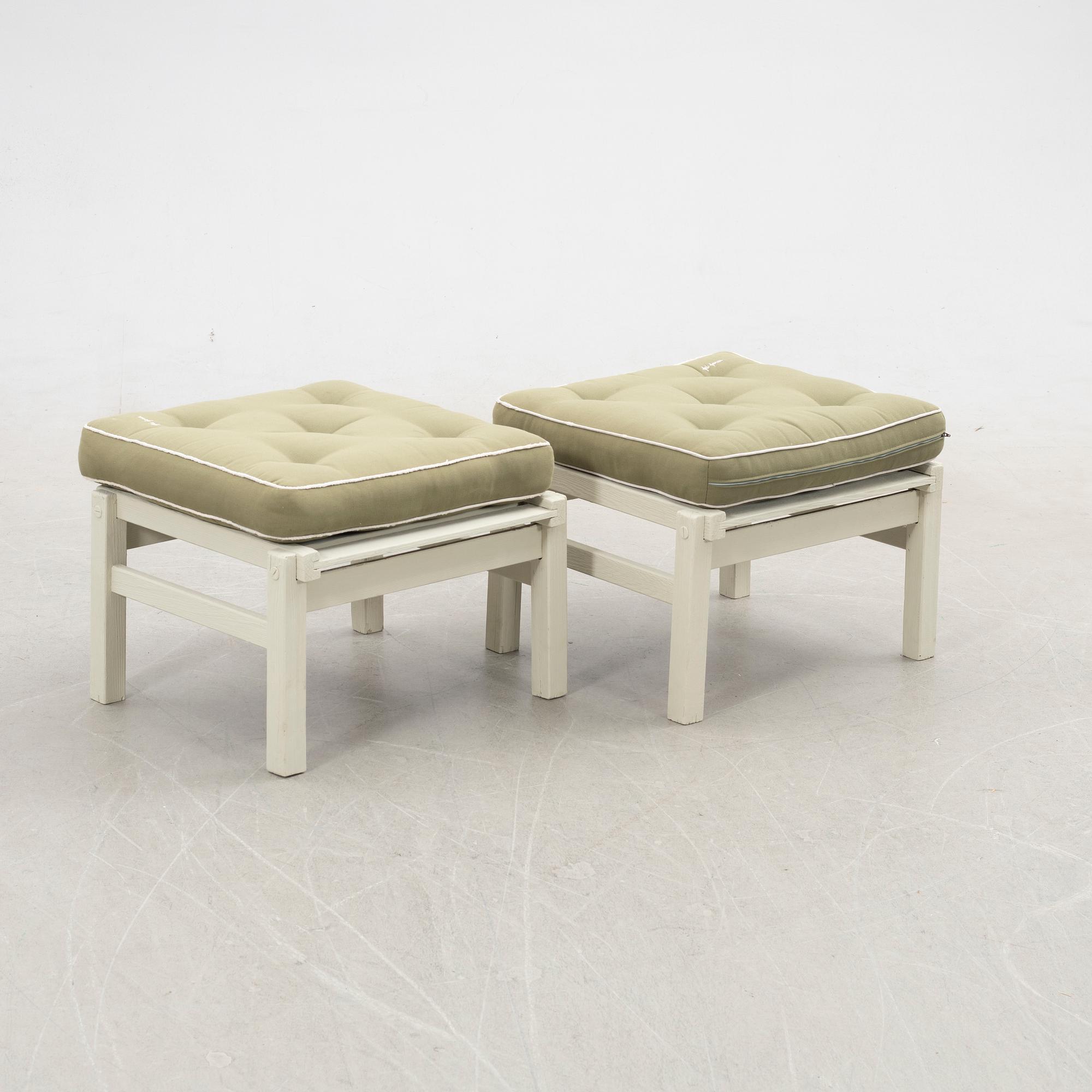 Elsa Stackelberg, fåtöljer med fotpall, ett par, Fri Form, 1900-talets slut.