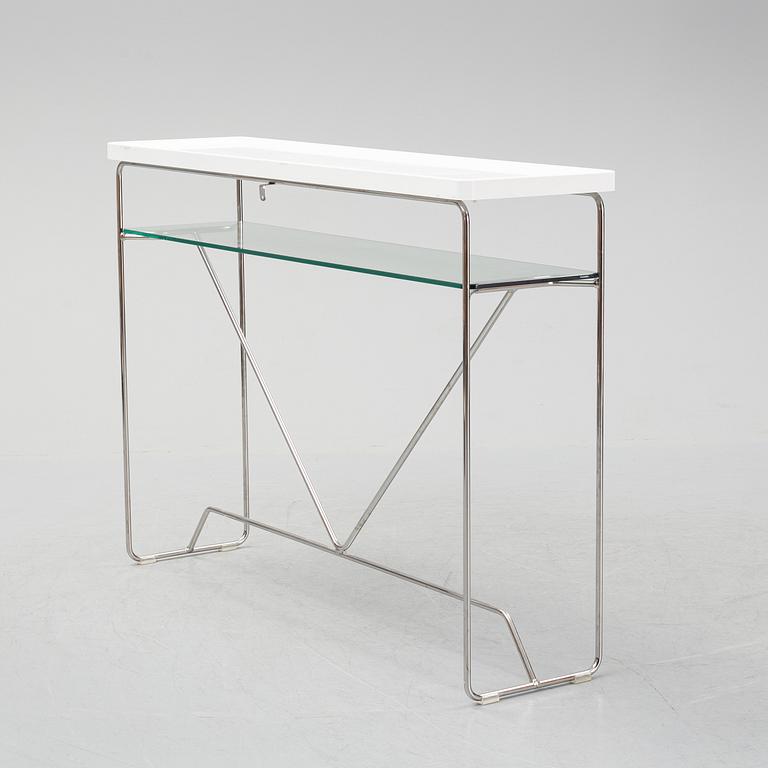 A 2ist century  occasional side table by Calligaris, Italy,