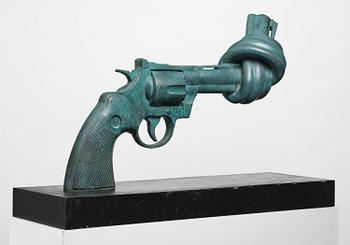 Carl Fredrik Reuterswärd, "Non Violence".