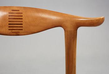 Hans J. Wegner, "Kohornsstolen/ Cowhorn chair", två stycken, "JH-505", Johannes Hansen, Danmark 1950-60.