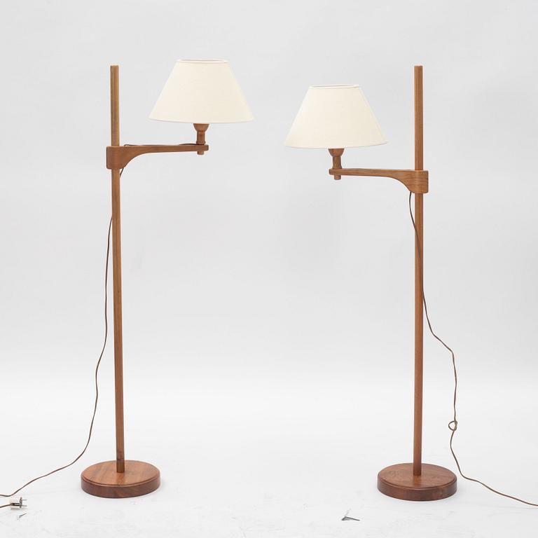 Carl Malmsten, a pair of 'Staken' floor lamps, Sweden, second half of the 20th century.