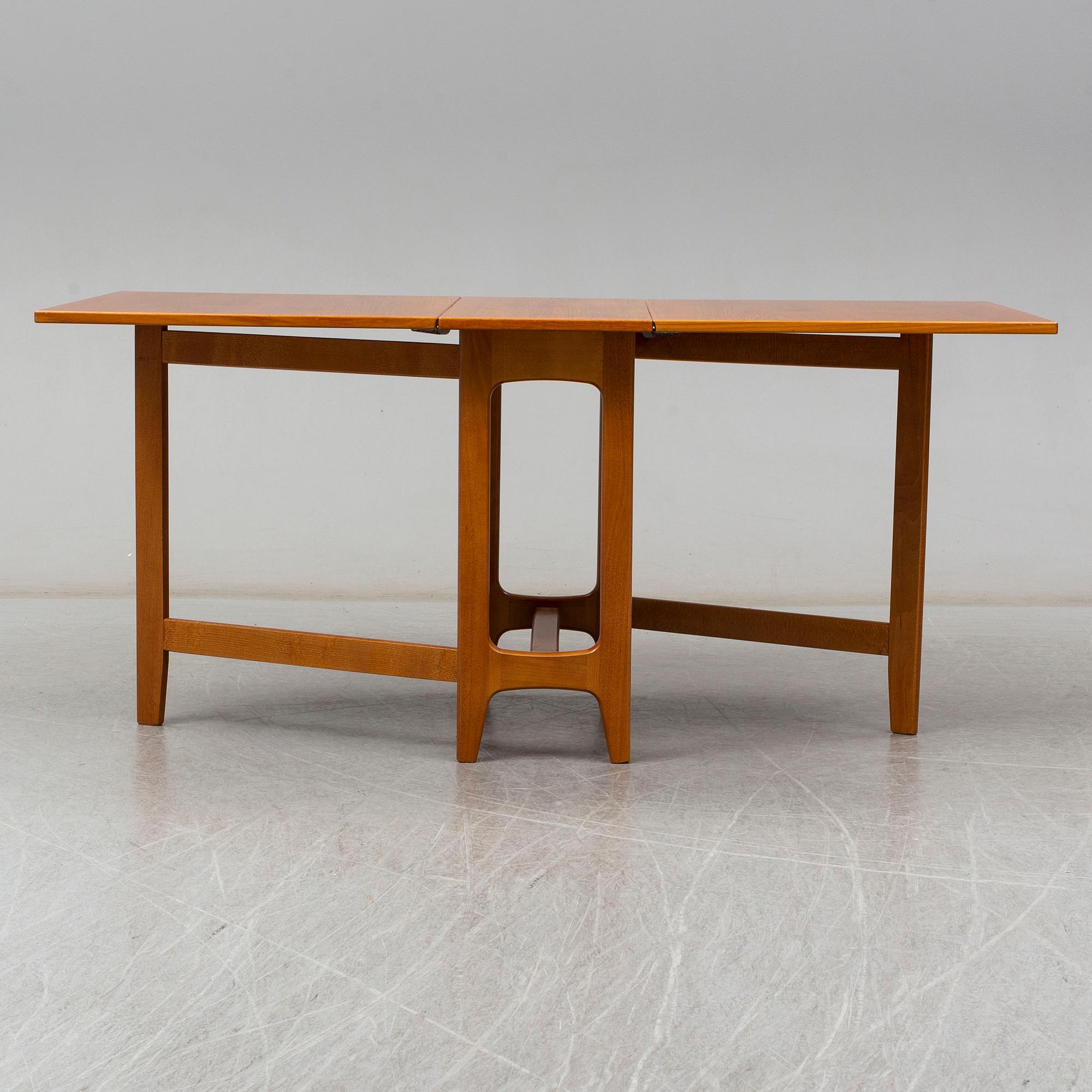 BENDT WINGE, a teak gate-leg table from Kleppes Møbelfabrik, Norway.
