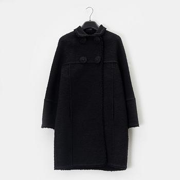 Oscar de la Renta, a wool coat, size 2.