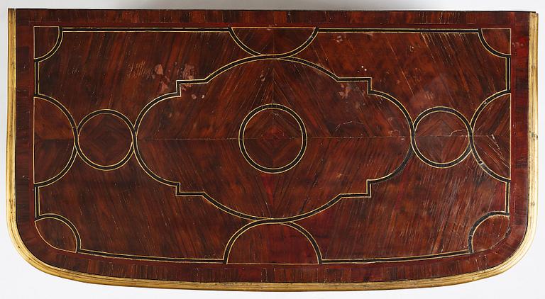 Byrå, tillskriven Etienne Doirat (ebenist i Paris 1670-1732) Frankrike, Régence.