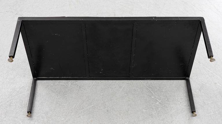 Fureya Koral, soffbord, Turkiet, 1900-talets andra hälft.