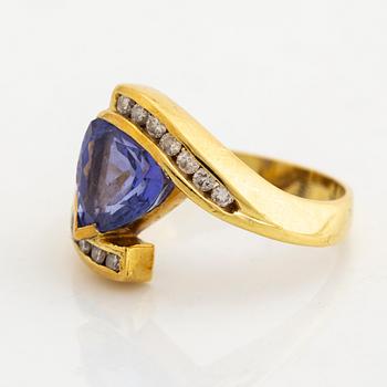 Tanzanite and brilliant cut diamond ring.