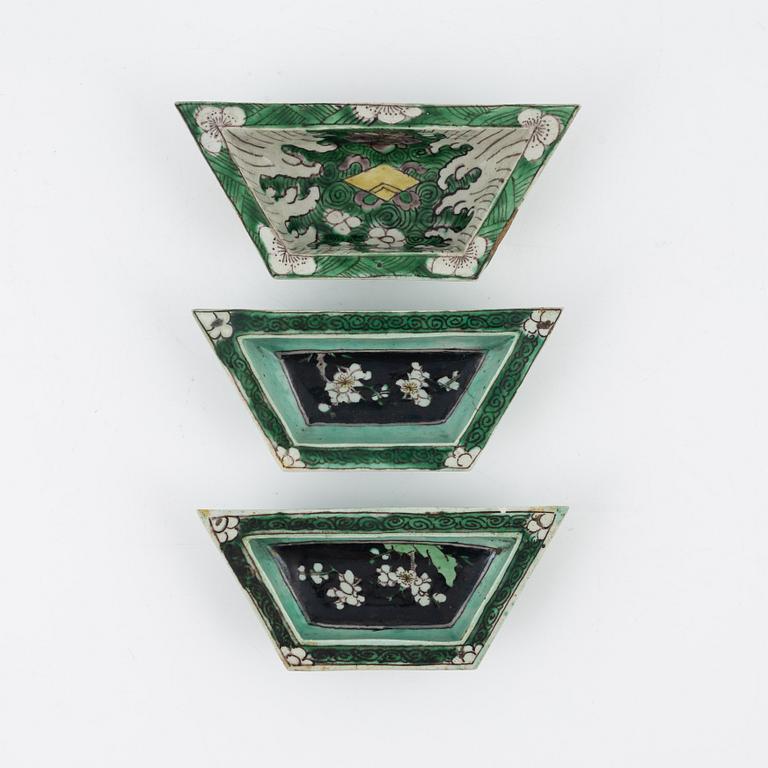 A set of three cabaret dishes, Qing dynasty, 18th  Century.