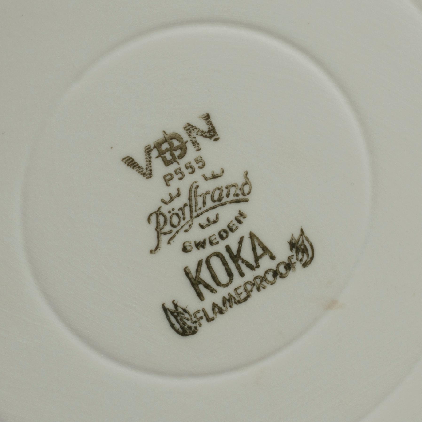 A 73 pcs 'Koka blå' porcelain dinner service by Hertha Begtsson, Rörstrand, in production 1956-1988.