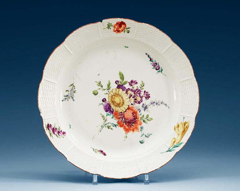 A Russian serving dish, Imperial porcelain manufactory, period of Empress Catherine the Great.
