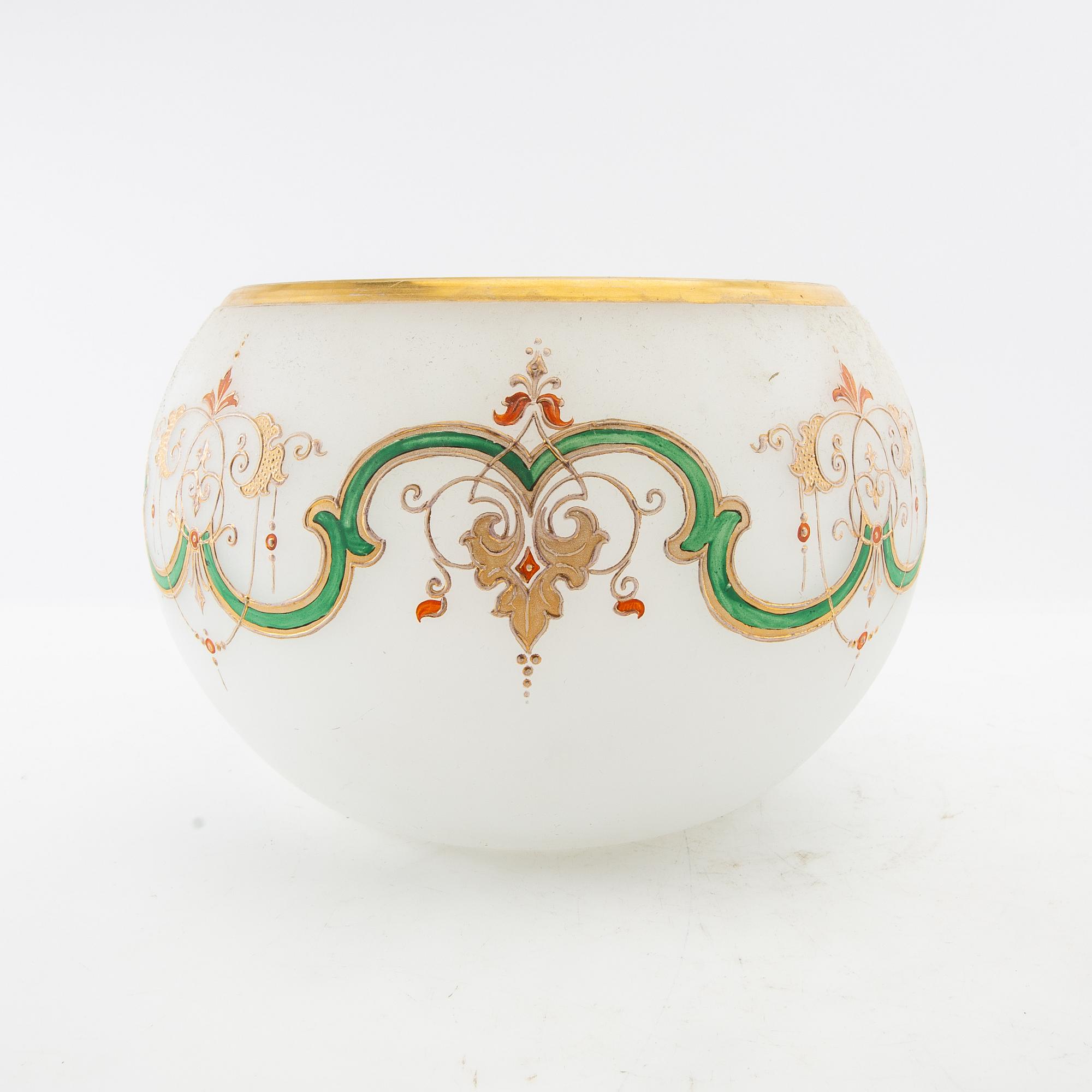 Bålskål med fat omkring 1900 flussglas med målad dekor.