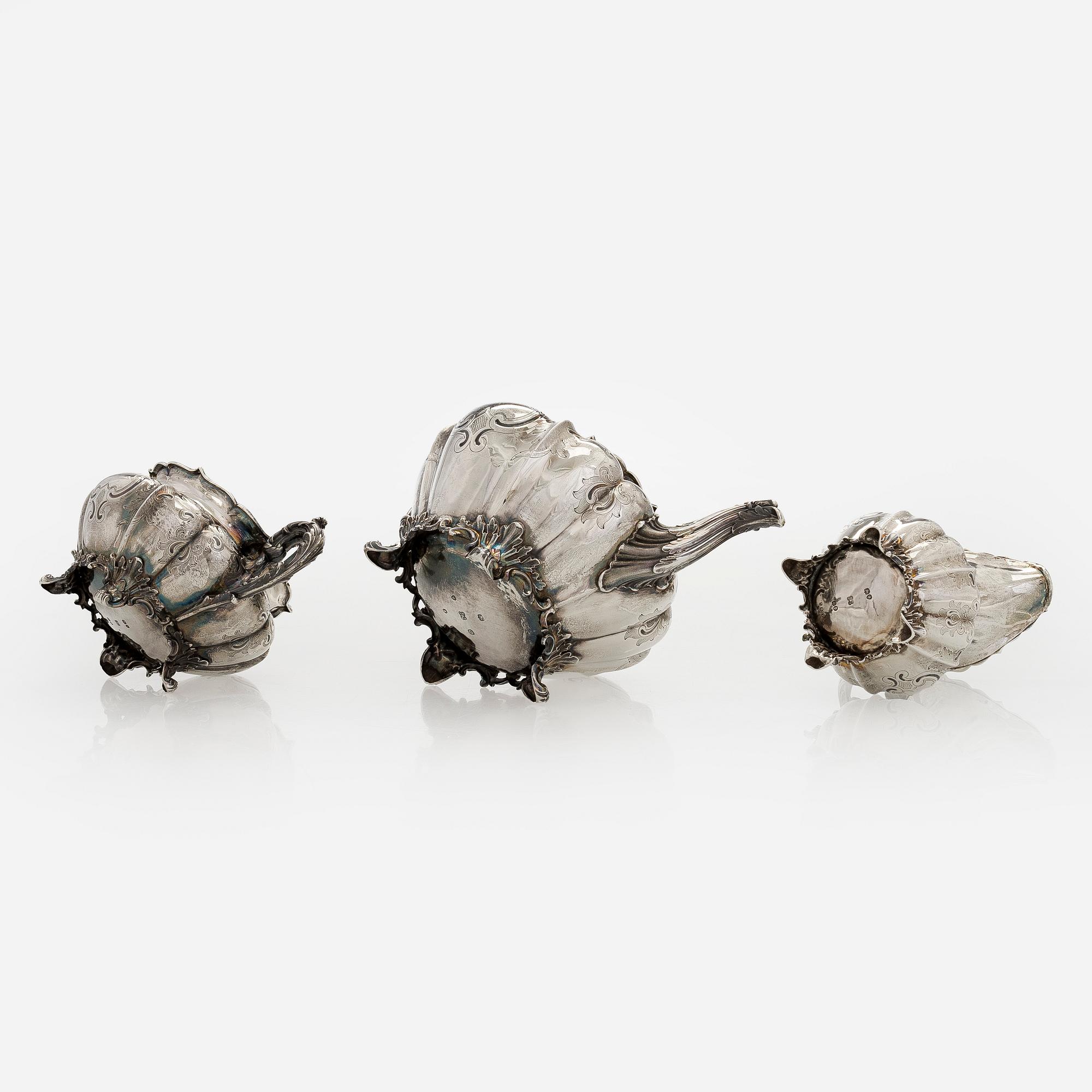 Edward, Edward junior, John & William Barnard, a 3-piece sterling silver tea service, London 1837.