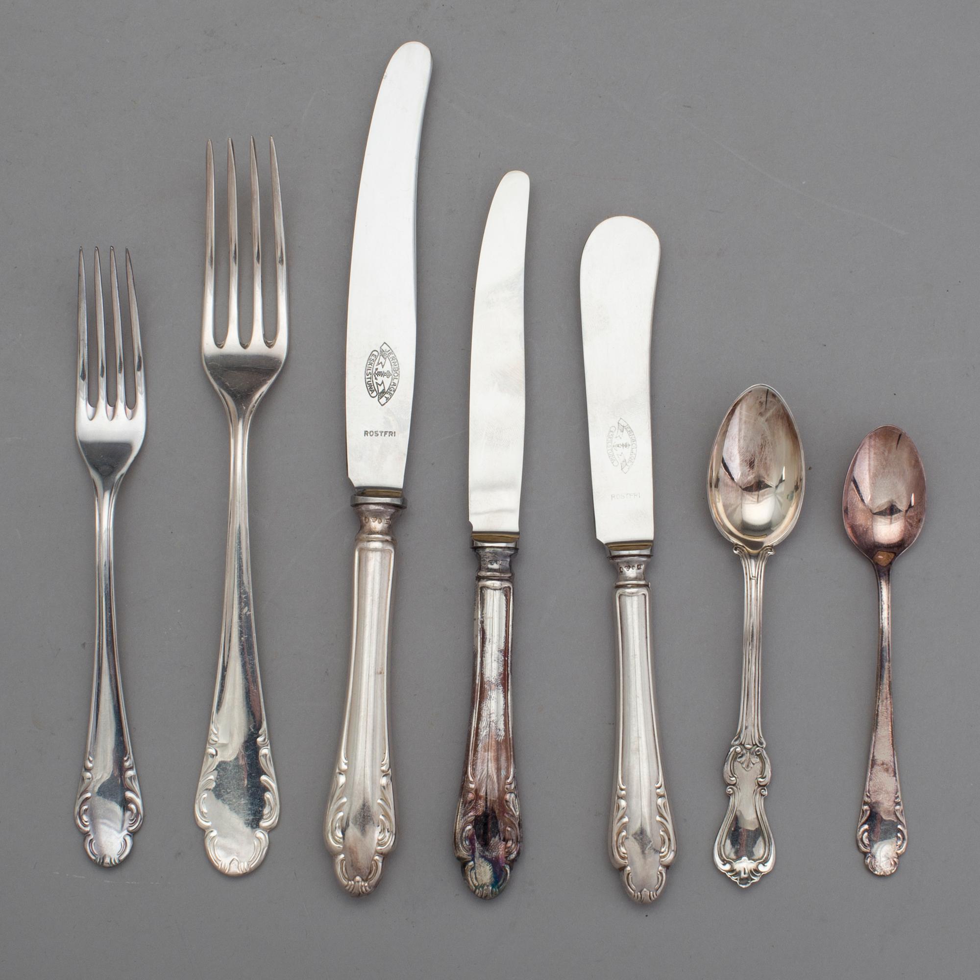 SILVERBESTICK, 44 delar, Sverige, 1900-talets andra hälft. Total vikt 1211 gram.