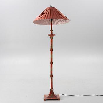 A chinoiserie floor lamp, 20th century.