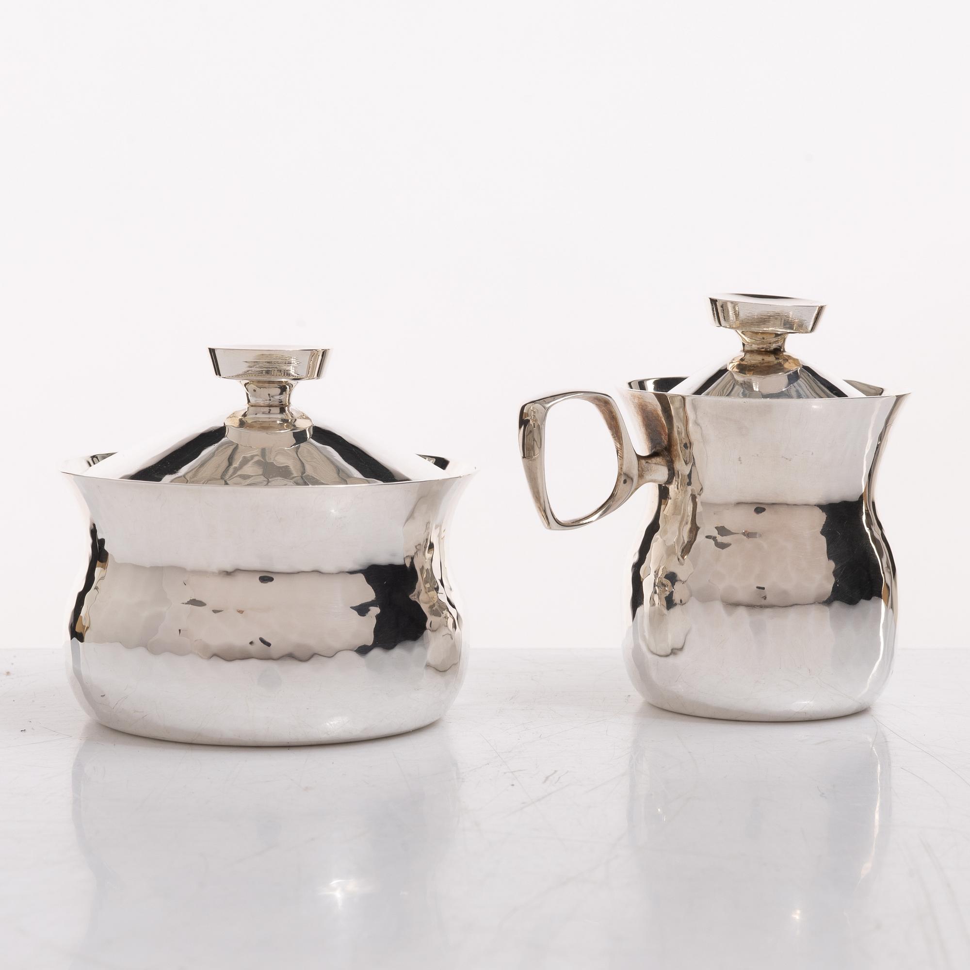 Markströms Guldsmeds Ab, A Swedish silver cream jug, sugar bowl and tray, Uppsala 1970.