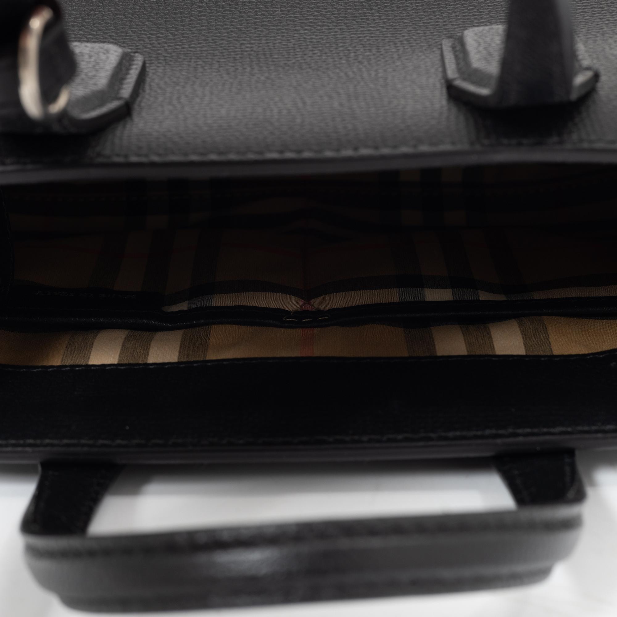 Burberry, väska, "The small banner".