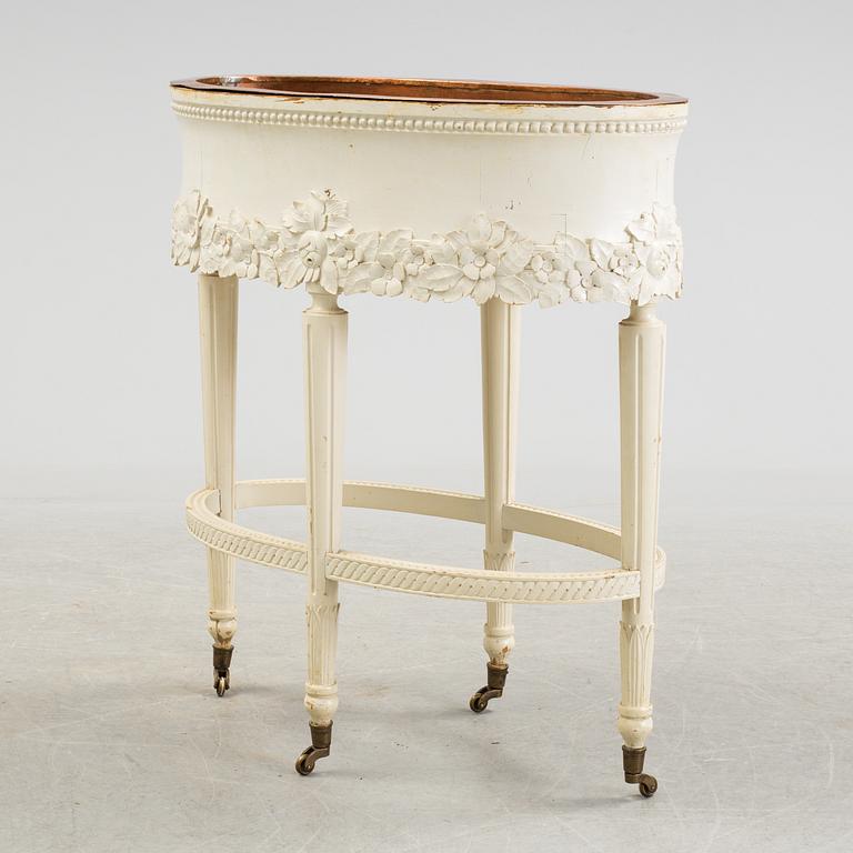 BLOMBORD, gustaviansk stil, 1900-talets första hälft.