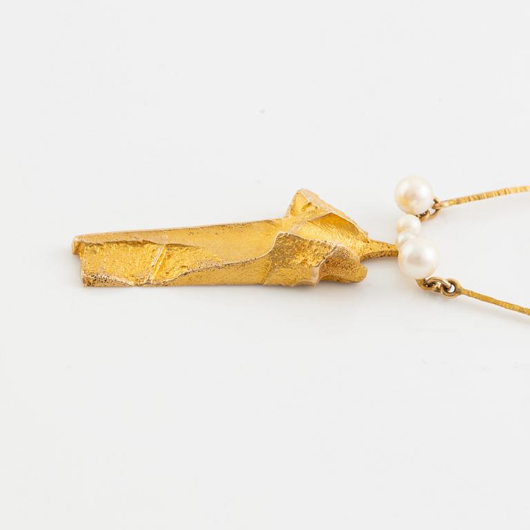 Björn Weckström, 14K gold and pearl 
 'Clouds' necklace, Lapponia 1971.