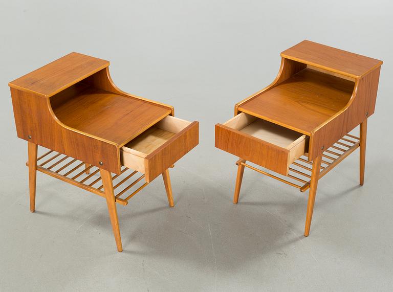 A pair of bedside tables from Ferdinand Lundquist, Gothenburg, ca mid 20th century.