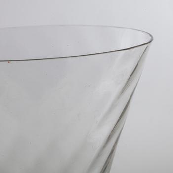 GUNNAR CYRÈN, vinglas, 8 stycken, glas, "Helena", Orrefors, sent 1900-tal.