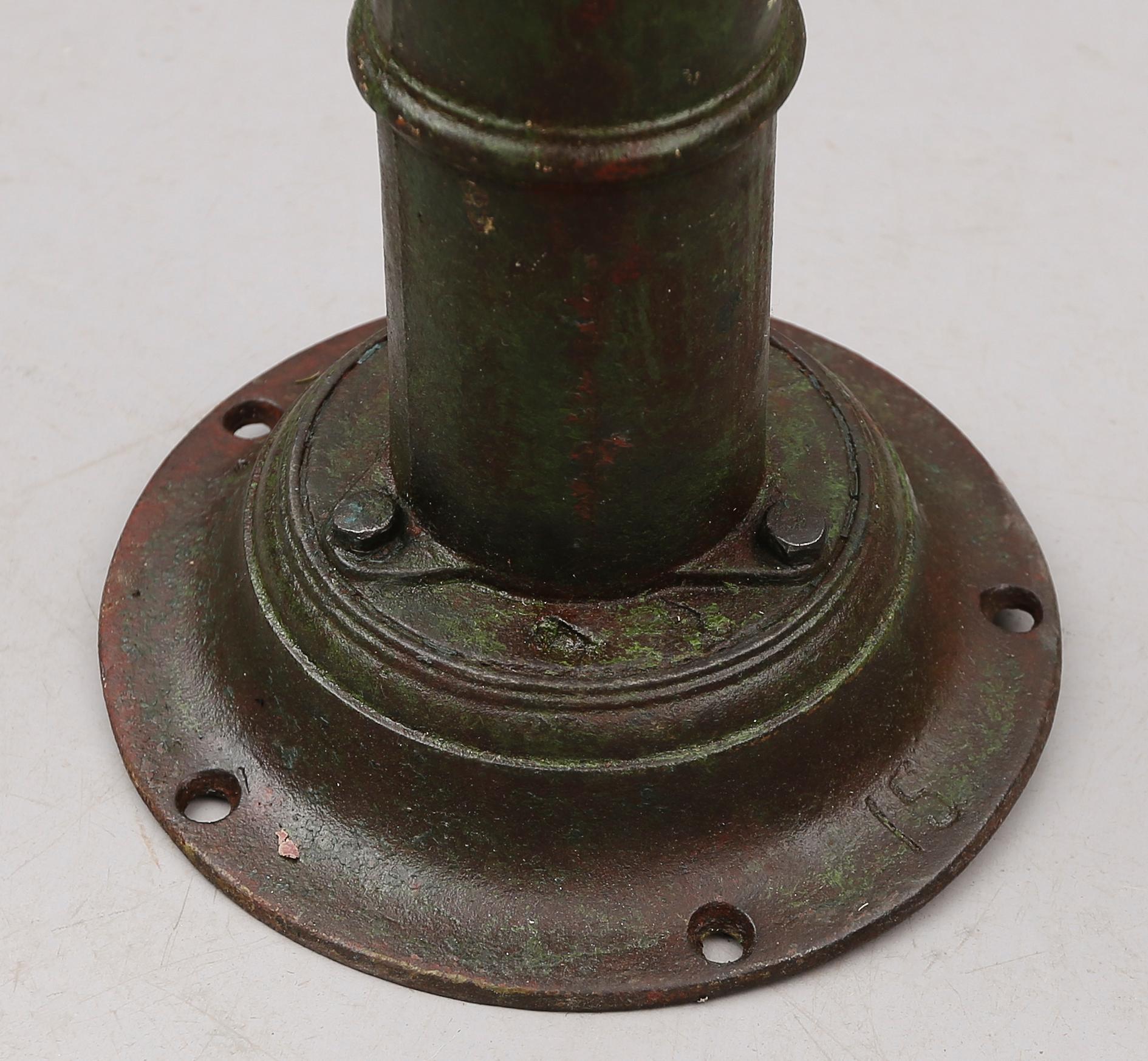 TRÄDGÅRDSPUMP, 1900-talets första hälft.
