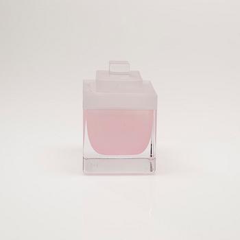 LJUSSTAKE OCH ASK MED LOCK, glas, signerade Markku Salo Nuutajärvi, 1900-talets senare hälft.